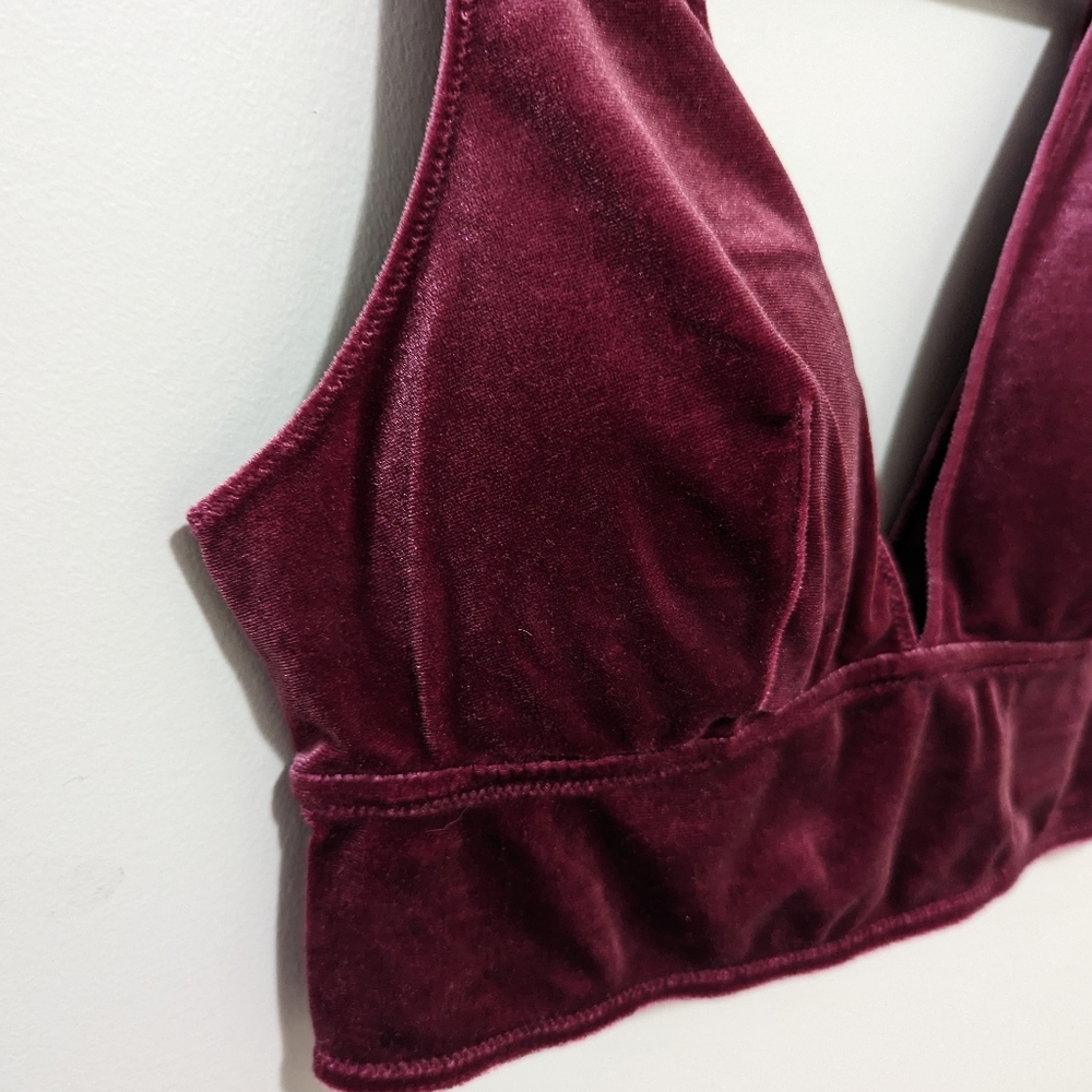 Velvet Bralette - Picture 3 of 7